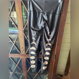 Teeki Moon phase leggings 🌕🌖🌗🌘🌑🌒🌓🌔🌕